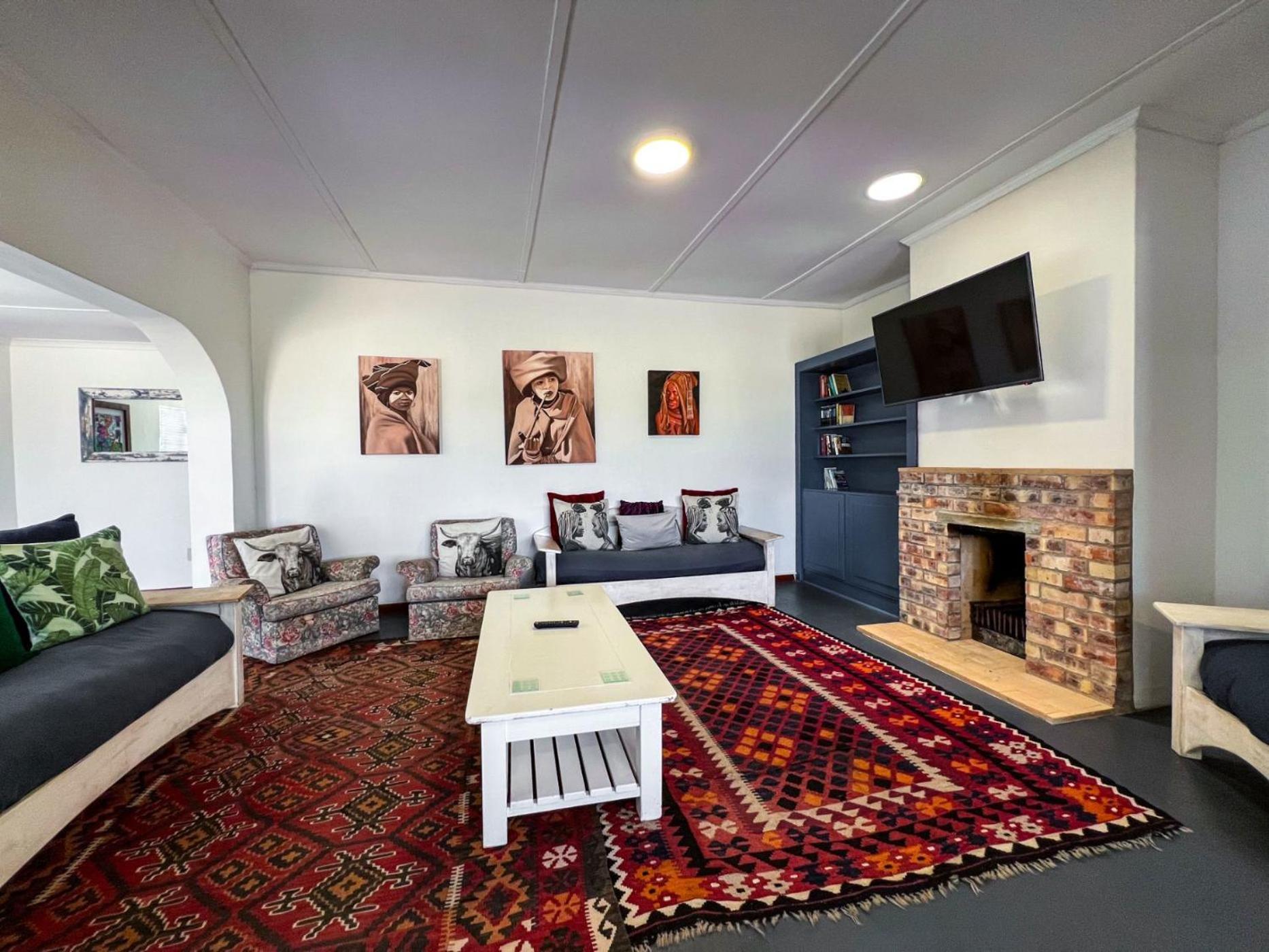 Hermanus Backpackers & Budget Accommodation Bagian luar foto