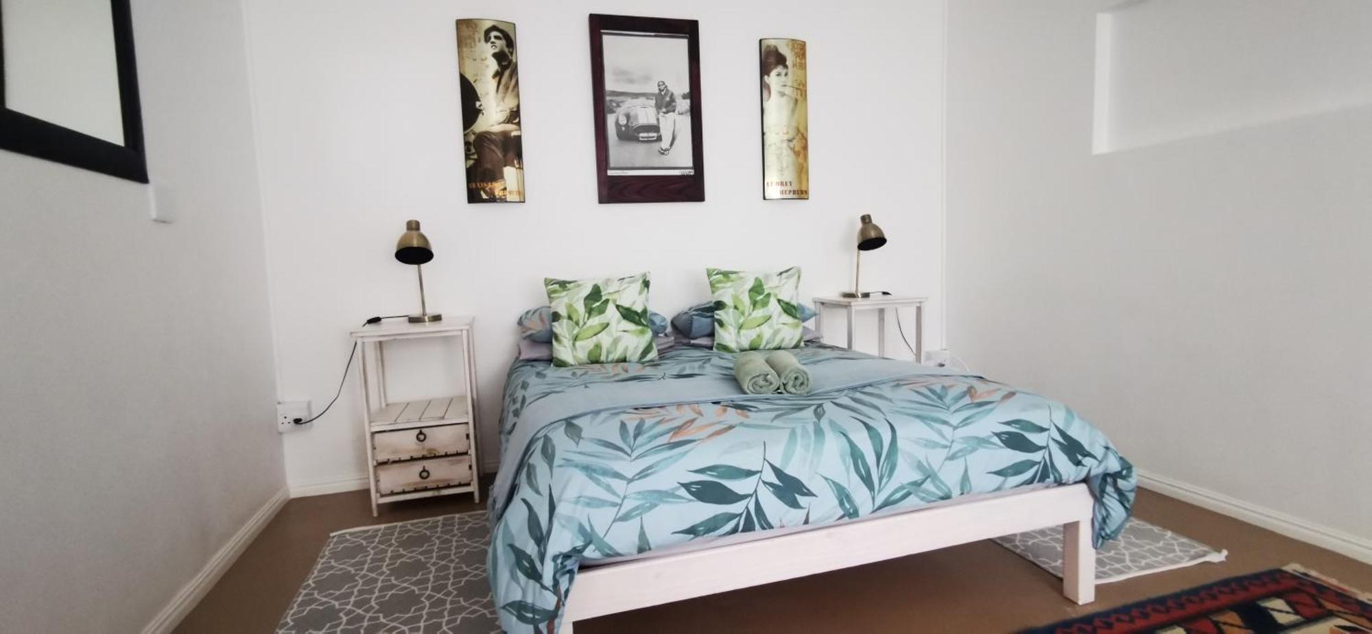 Hermanus Backpackers & Budget Accommodation Bagian luar foto
