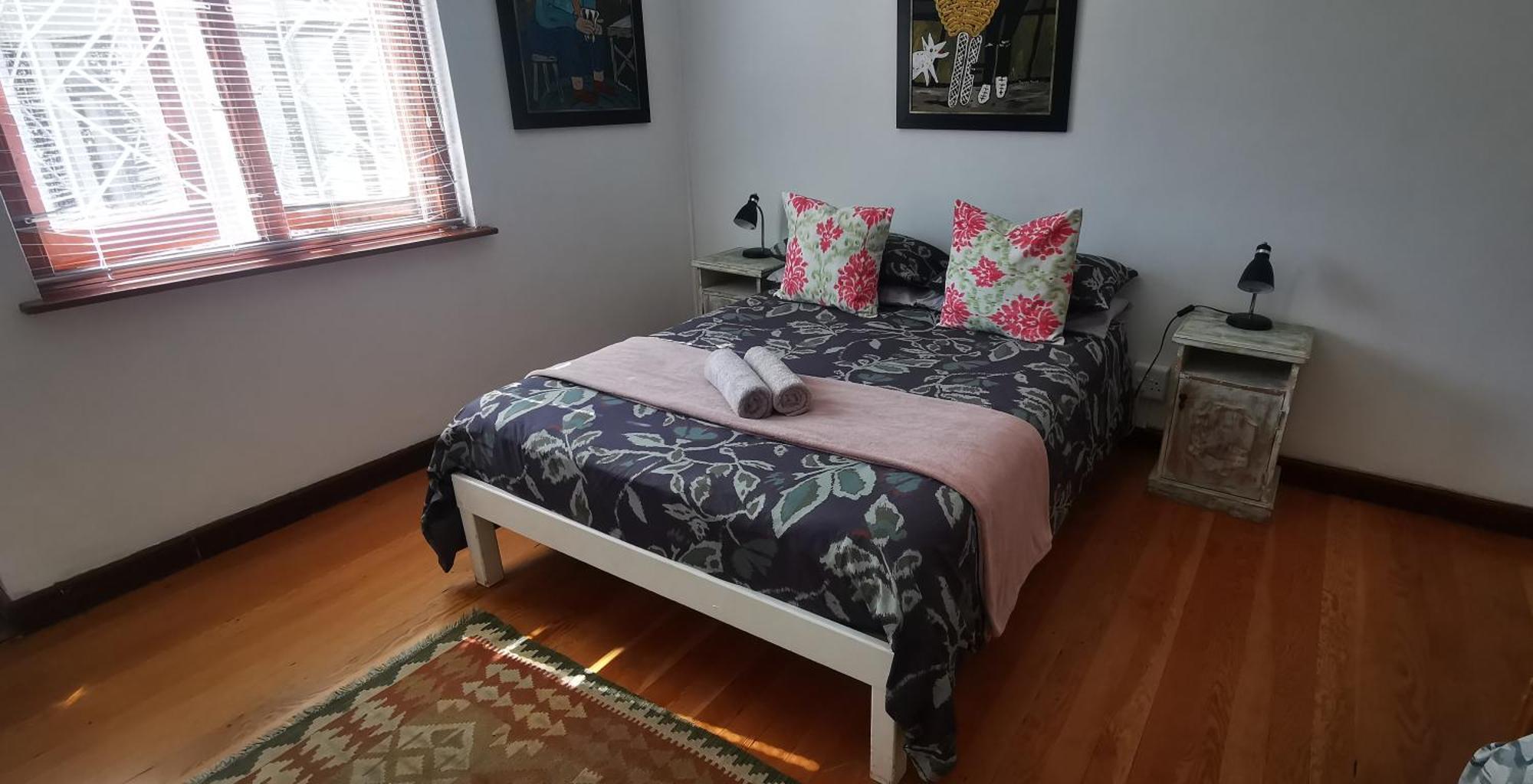 Hermanus Backpackers & Budget Accommodation Bagian luar foto